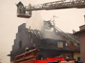 Feuer 3 Reihenhaus komplett ausgebrannt Koeln Poll Auf der Bitzen P257